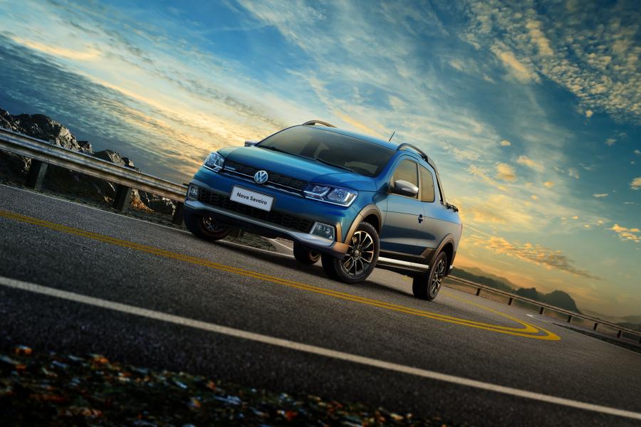  Volkswagen Saveiro Cross CD 2016 года  (фото 5 из 9)